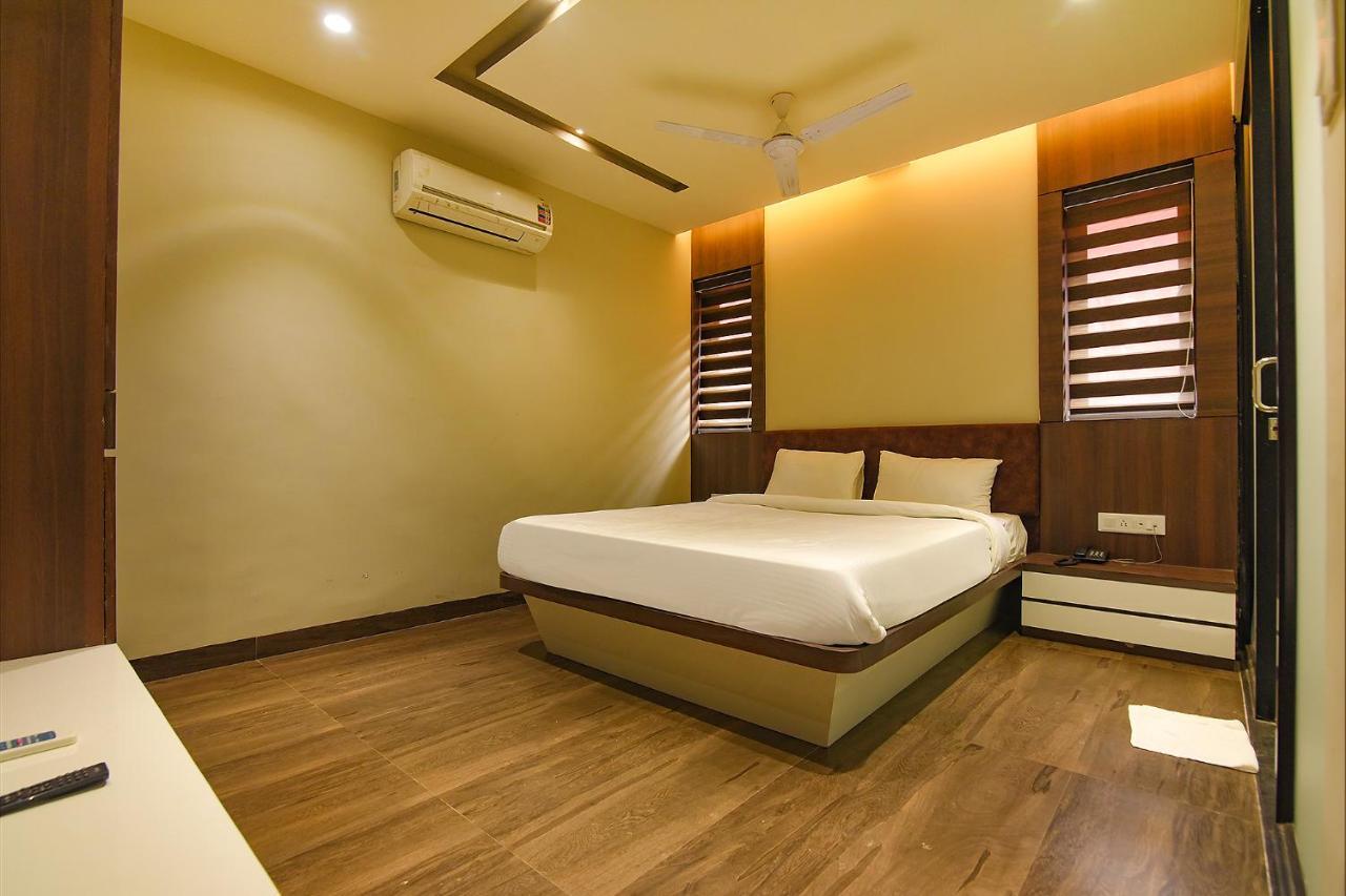 Fabhotel Eros 282 - Nr Sreebhumi Calcutta Buitenkant foto