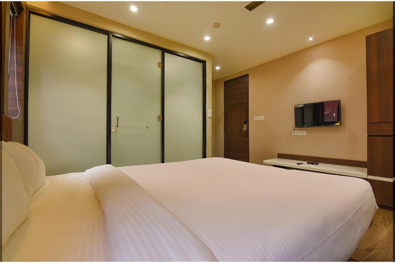 Fabhotel Eros 282 - Nr Sreebhumi Calcutta Buitenkant foto