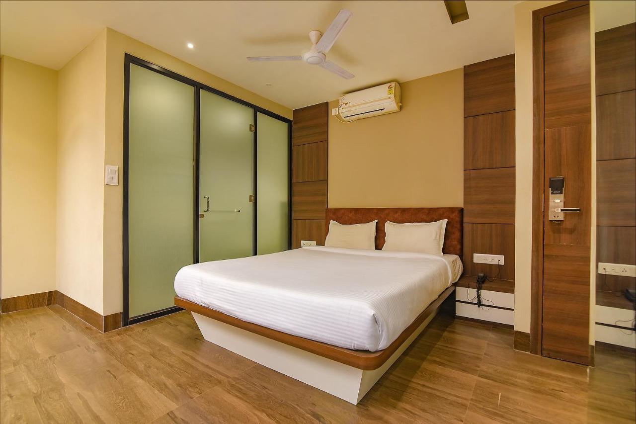 Fabhotel Eros 282 - Nr Sreebhumi Calcutta Buitenkant foto